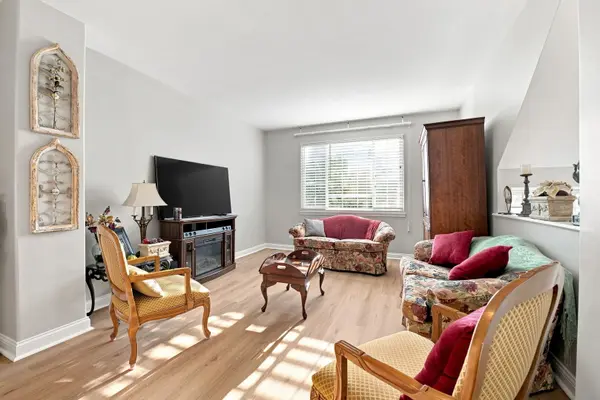 3457 Ravinia CIR, Aurora, IL 60504