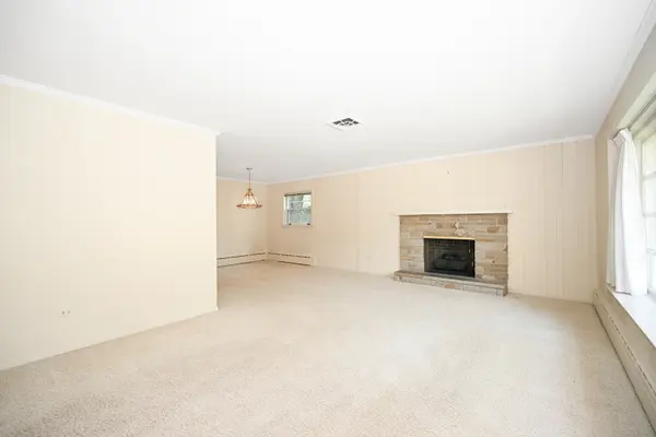 218 W Elm ST, Wheaton, IL 60189