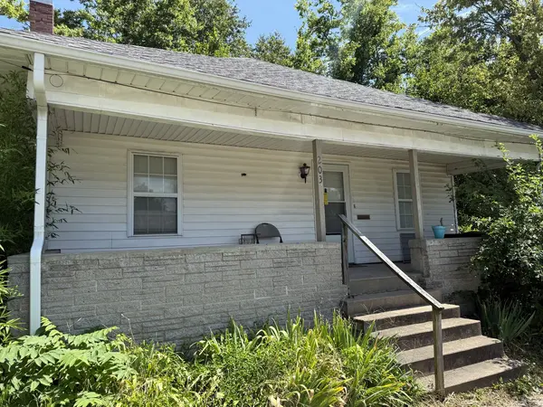 203 N Mclaren ST, Marion, IL 62959