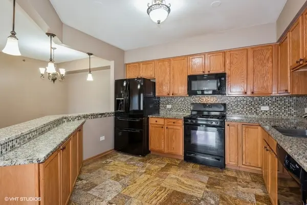2240 S Grace ST #404, Lombard, IL 60148