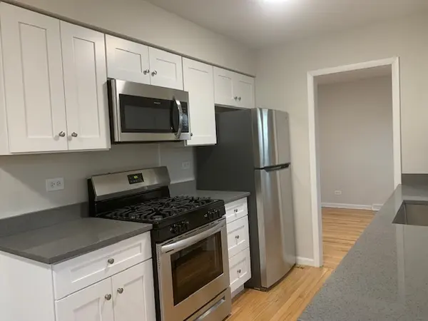 822 SKOKIE BLVD #F, Wilmette, IL 60091
