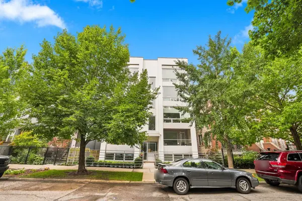 1938 N Francisco AVE #1S, Chicago, IL 60647