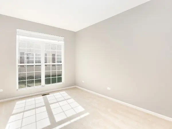 1612 Woodland LN, Bolingbrook, IL 60490
