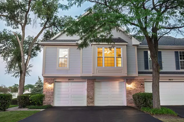 2673 S Embers LN, Arlington Heights, IL 60005