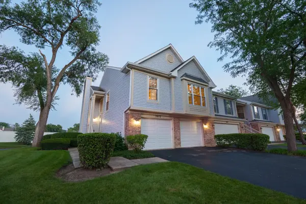 2673 S Embers LN, Arlington Heights, IL 60005