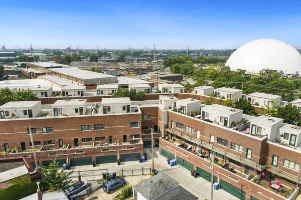 2455 W Ohio ST #8E, Chicago, IL 60612