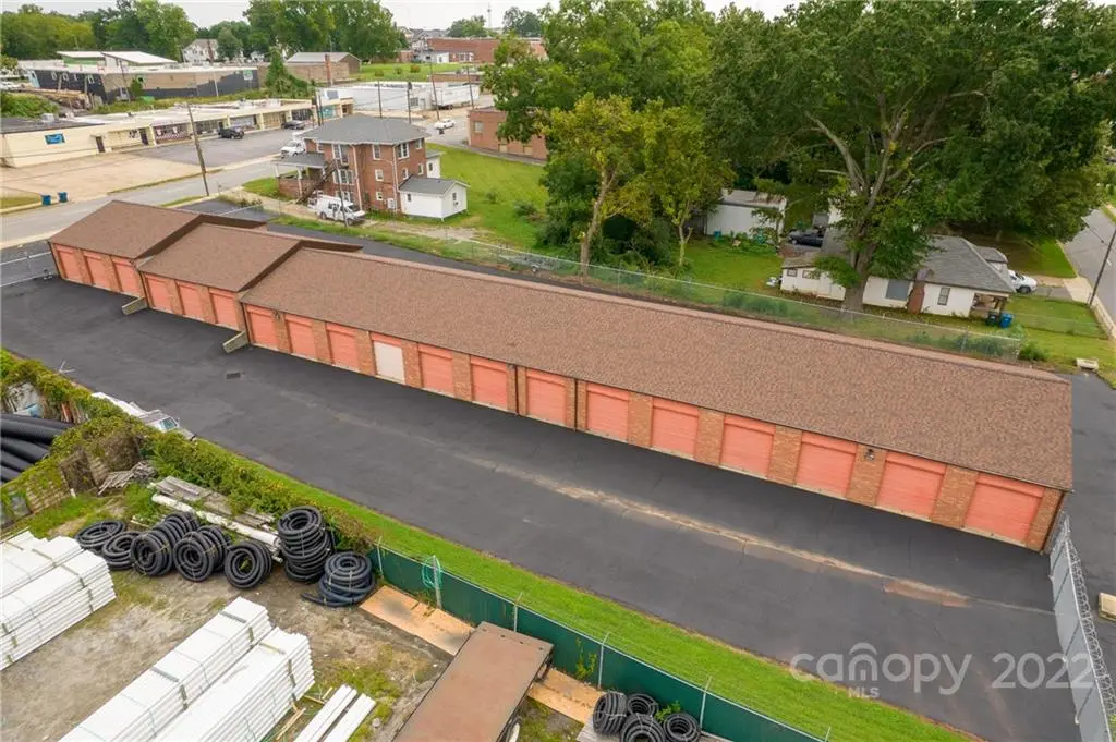 751 1st AVE SW, Hickory, NC 28602