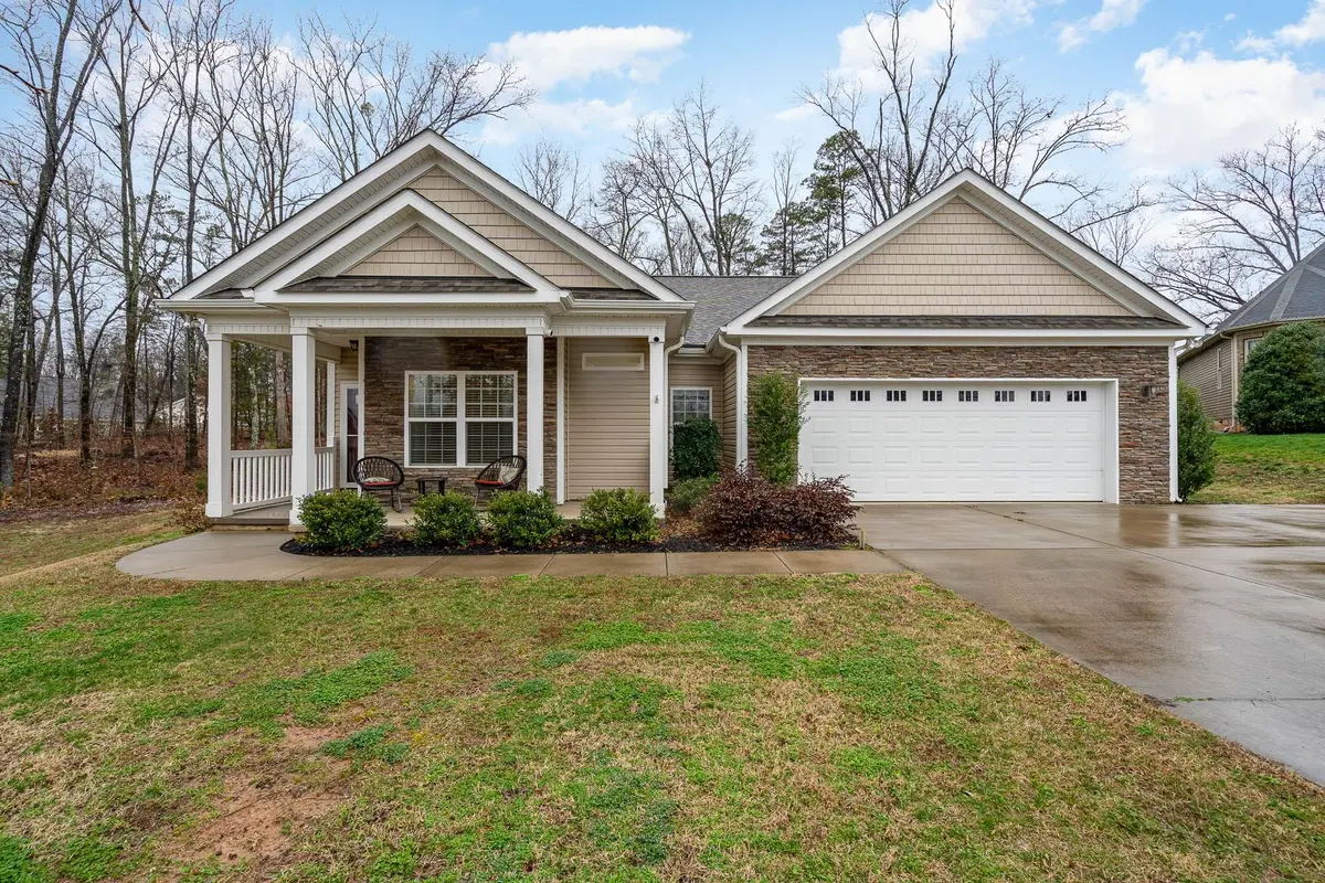 2309 Stratford GLN, Belmont, NC 28012