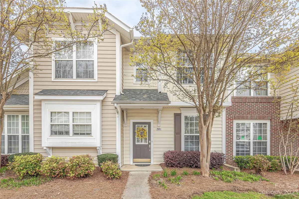 921 Azurine CIR, Fort Mill, SC 29708