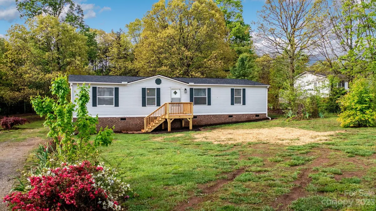 200 Conifer DR, Statesville, NC 28625