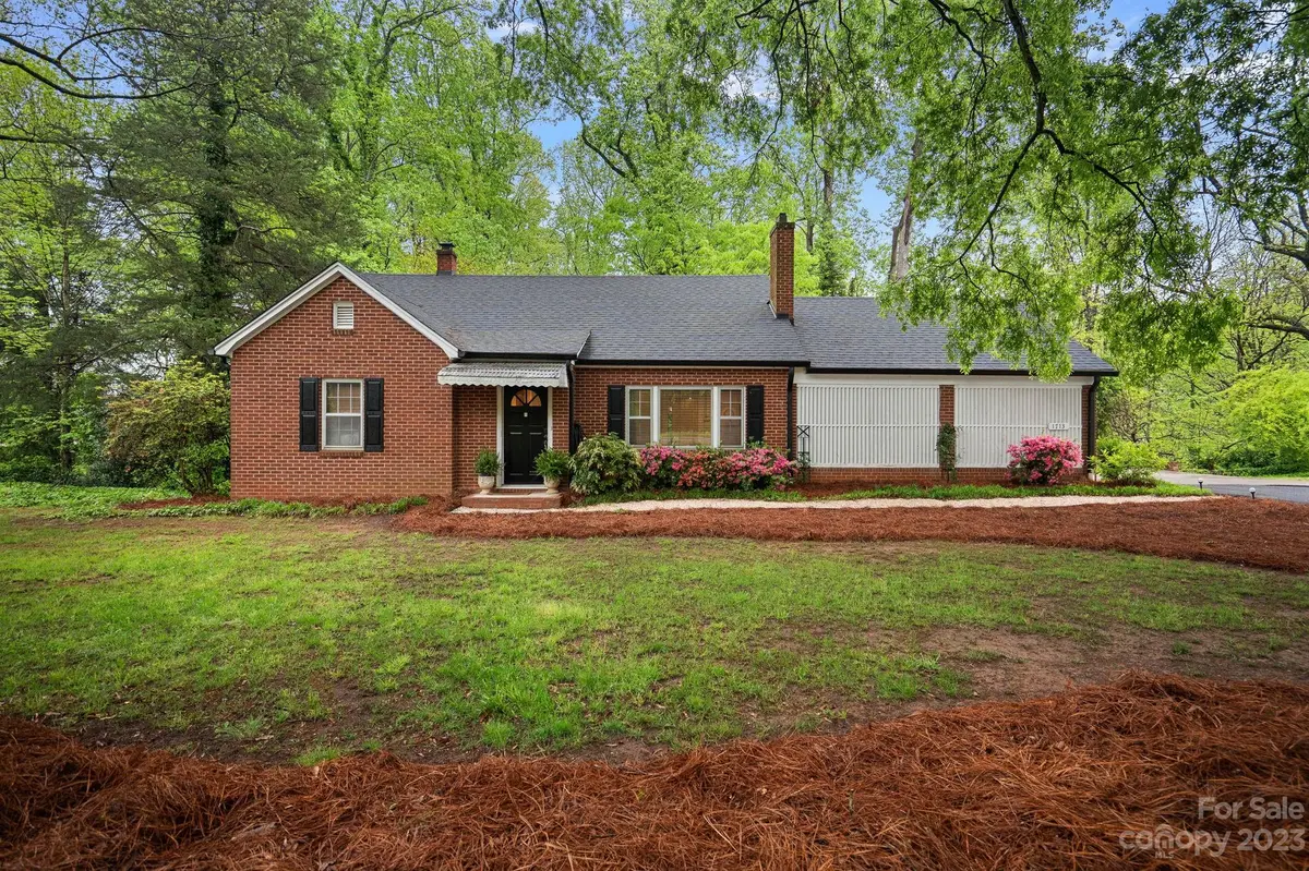 1713 Mecklenburg HWY, Mooresville, NC 28115