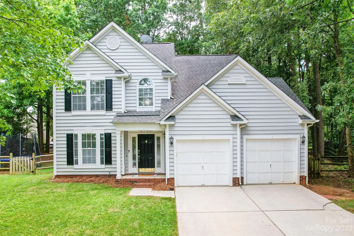 6906 Valhalla CT, Charlotte, NC 28269