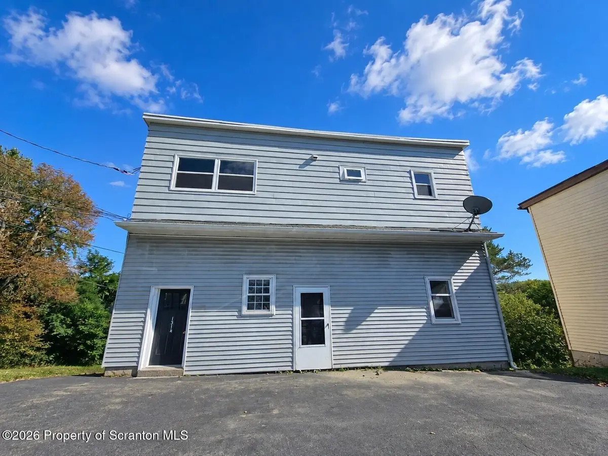 1314 Main ST #2nd Fl, Dickson City, PA 18519