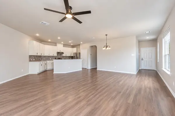 1016 Danish CV, Hutto, TX 78634
