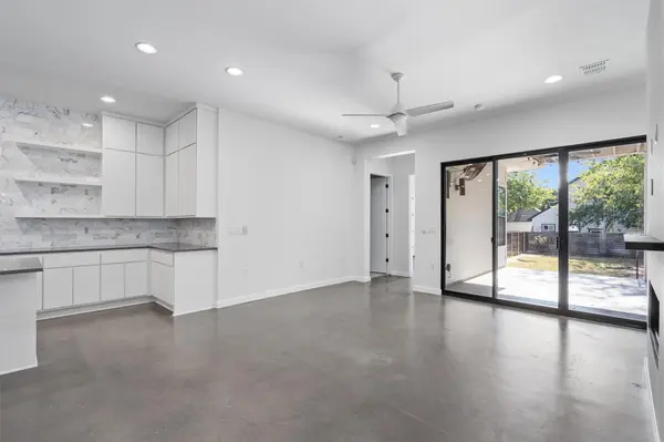 1107 Taulbee LN #B, Austin, TX 78757