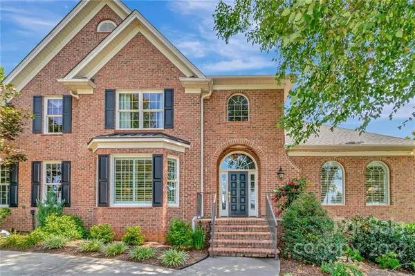 51 Players Ridge RD, Hickory, NC 28601
