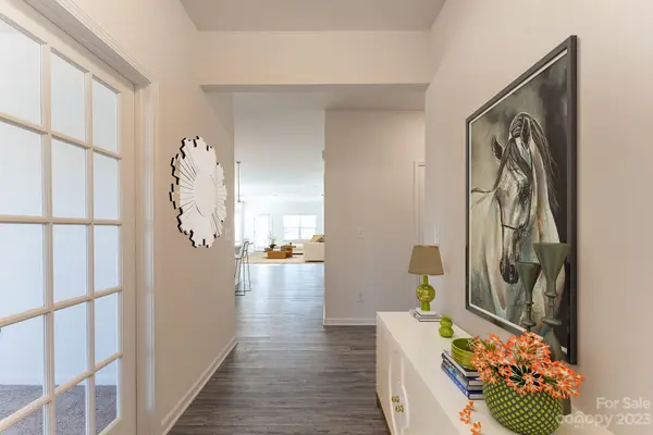325 Oxbow CIR, Mount Holly, NC 28120