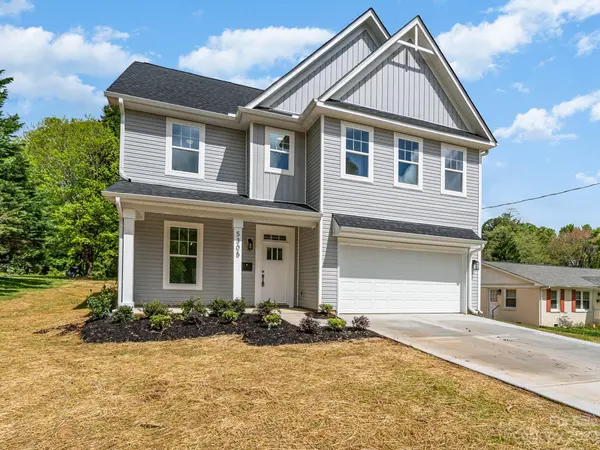 5305 Ruth DR, Charlotte, NC 28215