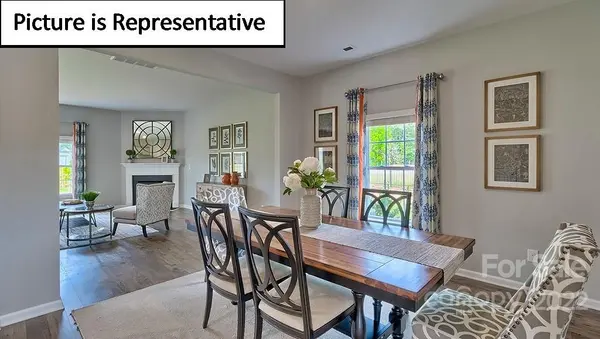 121 Edgehill CT, Troutman, NC 28166
