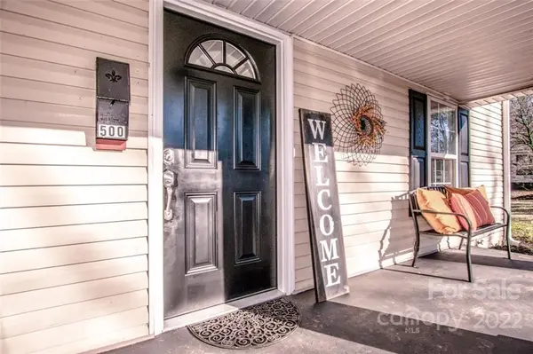 500 Boger ST, Mooresville, NC 28115