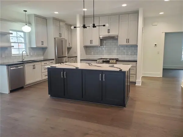 1240 6th ST NW, Hickory, NC 28601