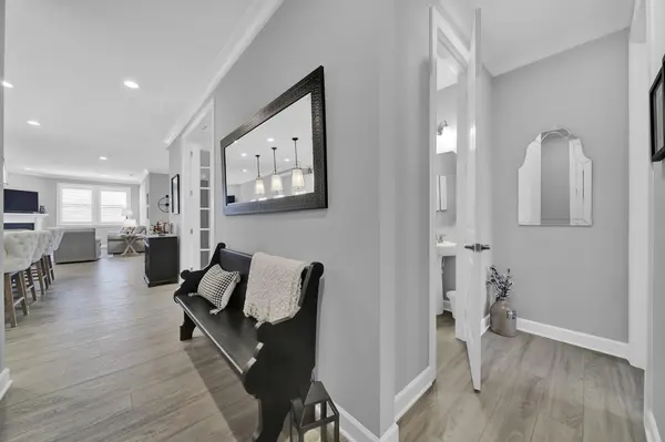 578 Lincoln Quarters LN, Tega Cay, SC 29708