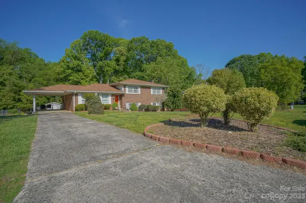 1803 Kingston DR, Gastonia, NC 28052