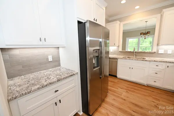4941 Southview DR, Hickory, NC 28602