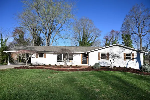 2031 11th Street CT NW, Hickory, NC 28601