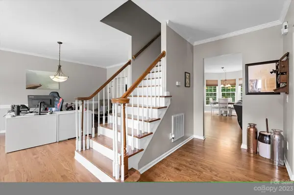 141 Broken Pine LN, Mooresville, NC 28117