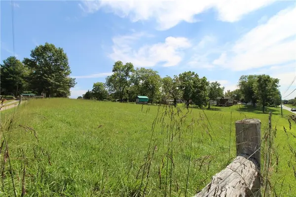 1342 Saviour LN, Granite Falls, NC 28630