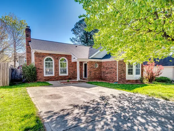 14301 Quartz LN, Pineville, NC 28134