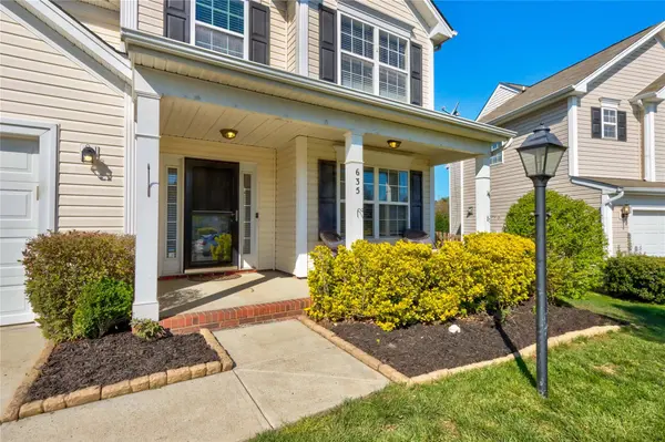 635 Marthas View DR, Huntersville, NC 28078