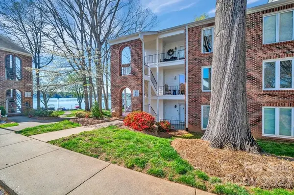102 Northshore CT #B22, Cherryville, NC 28021