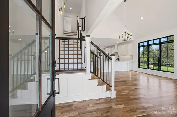 103 Whispering Wind DR, Black Mountain, NC 28711