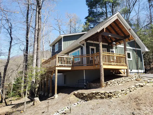 12 Soleya DR, Black Mountain, NC 28711