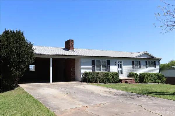 4569 Horseshoe Bend RD, Hudson, NC 28638