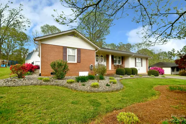 4871 Club View DR, Concord, NC 28025