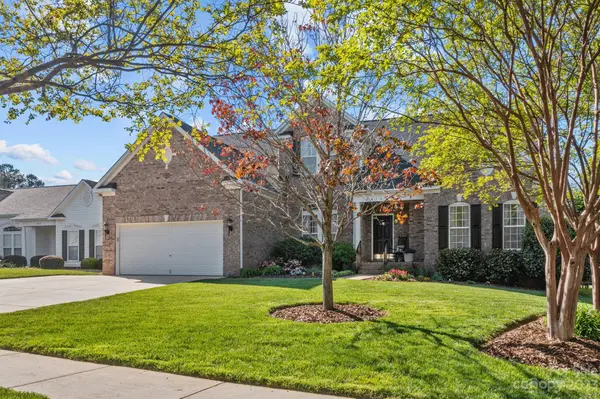 2615 Tall Pines LN, Matthews, NC 28105
