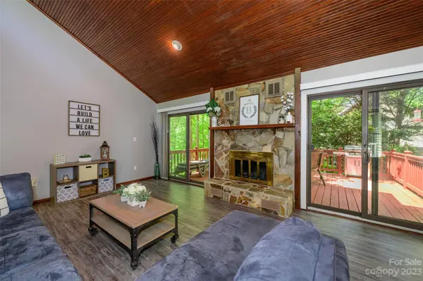 10901 Ford RD, Charlotte, NC 28214