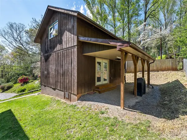 185 Forest DR, Clyde, NC 28721
