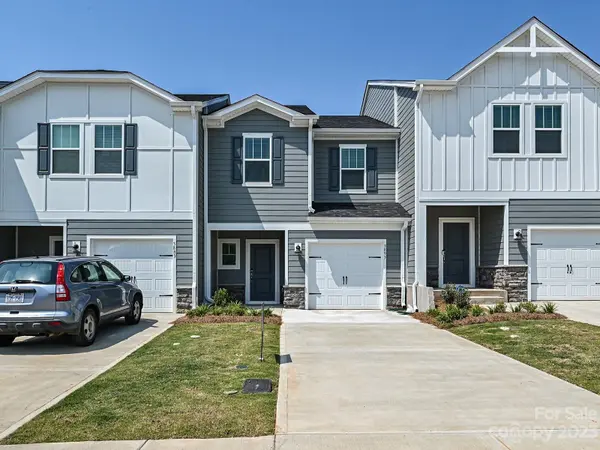 3893 County Down AVE, Kannapolis, NC 28081