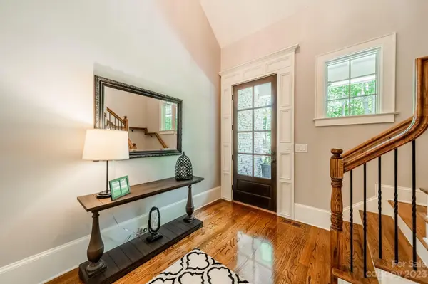 106 Grove Creek LN, Mooresville, NC 28117