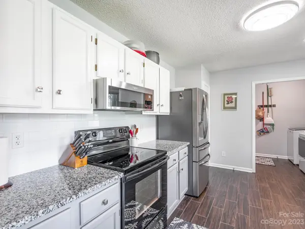 5602 Indian Brook DR, Matthews, NC 28104