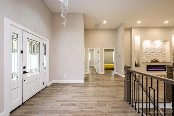 120 Winwood CIR, Granite Falls, NC 28630