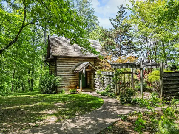 262 Mason RD, Ellenboro, NC 28040