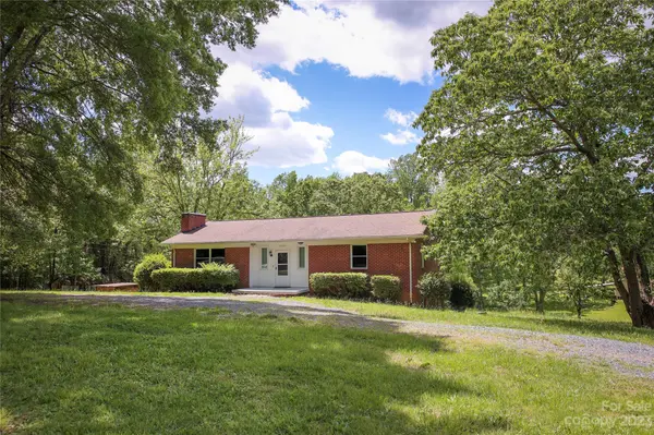 5003 Irish Potato RD #2, Kannapolis, NC 28083