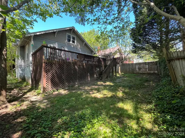 423 5th ST SW, Hickory, NC 28602