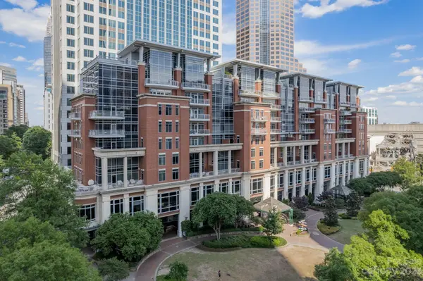 435 S Tryon ST #600, Charlotte, NC 28202
