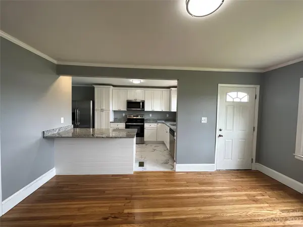 1840 Ratchford DR, Dallas, NC 28034
